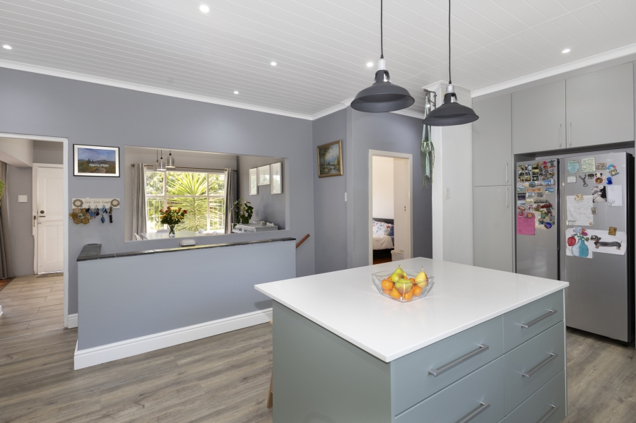 5 Bedroom Property for Sale in West Bank Eastern Cape